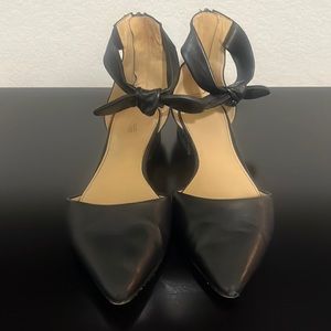 Michael Kors Size 8.5 Bow Flats